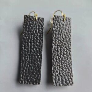 Gray Textured Faux Leather Women's Dangle Lightweight Rectangle Drop Earrings